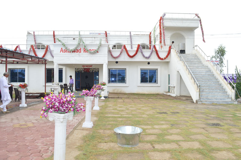 Ashirwad Resort Ashok Nagar